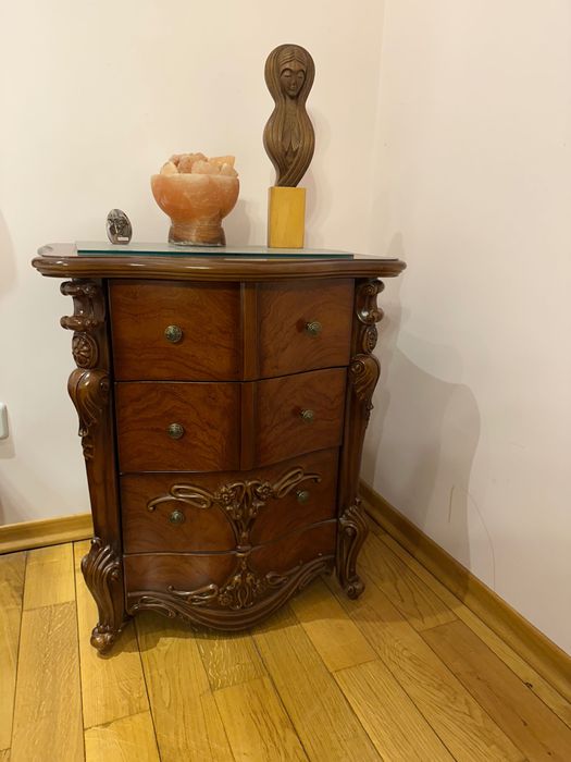 OFERTA Mobilier dormitor clasic lemn 9000 ron