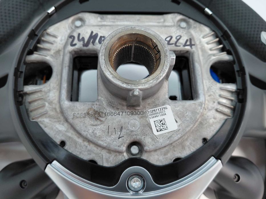 Нов Оригинален Волан AMG Mercedes W206 W223 W213 W257 W167 W254 63 65