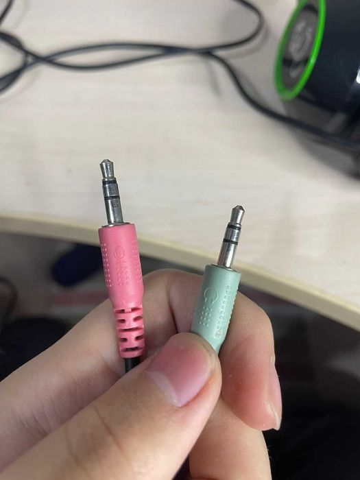 Наушники проводные