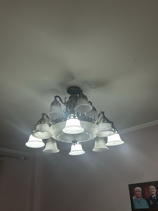 Продам три люстры за 10000 тенге