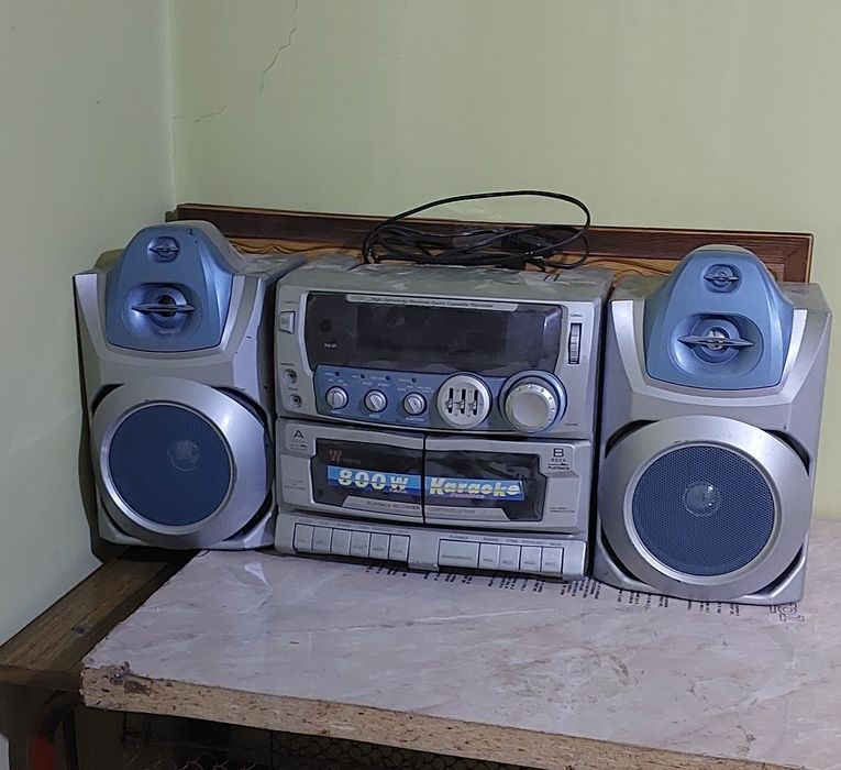 Музыкальный центр