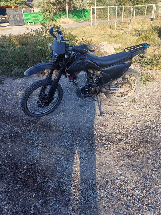 Мотоцикл эндуро 300куб