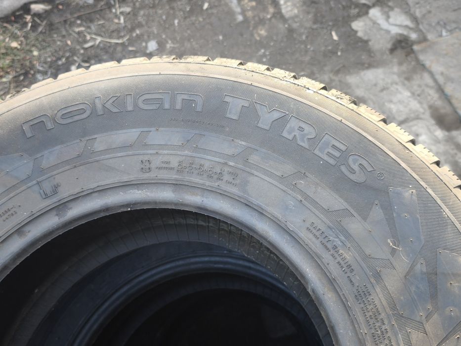 Продаю зимние шины Nokian