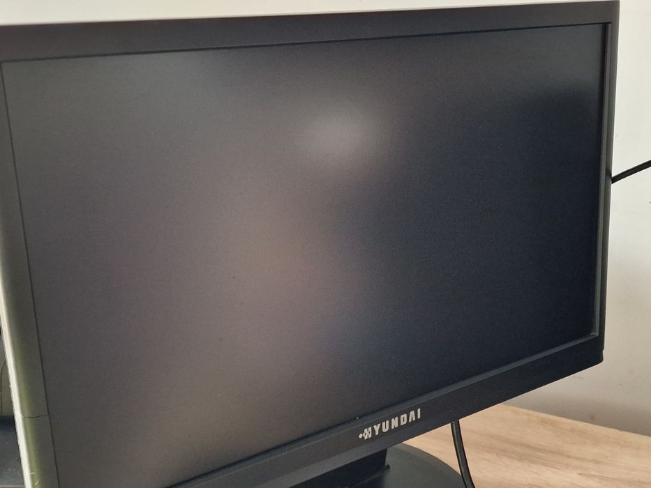 Монитор Hyundai 19 inch 75HZ 1366x768 LCD