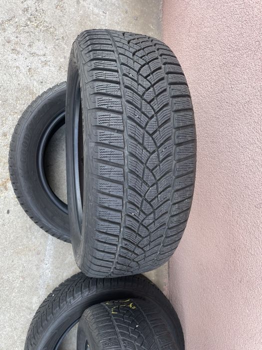 4бр.Зимни гуми GOODYEAR ULTRA GRIP PERFORMANCE/225/55/R17/dot1918