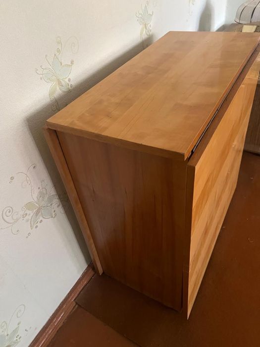 Продам Стол- книжку