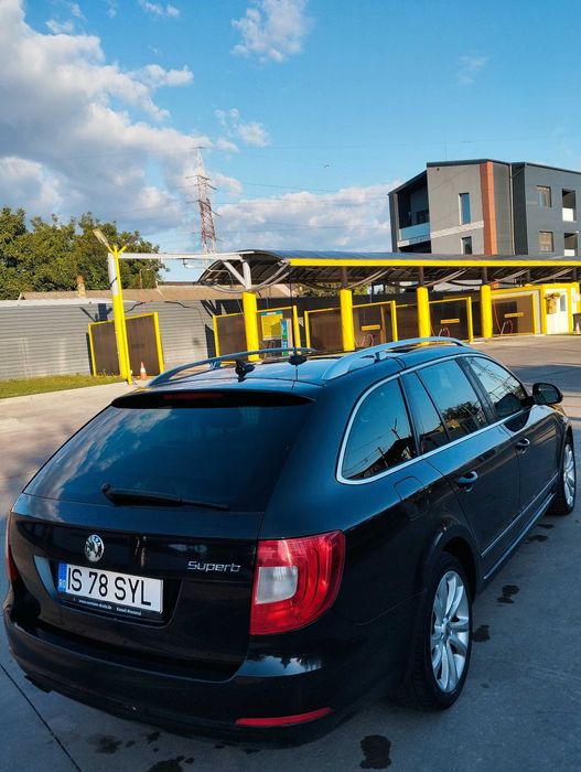 Vând Skoda Superb Elegance Limousine DSG 2012
