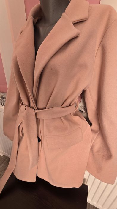 Розово палто Ново