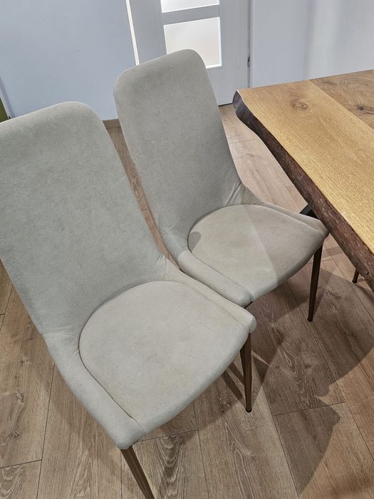 Vand 6 scaune cadrul metal/tapitat