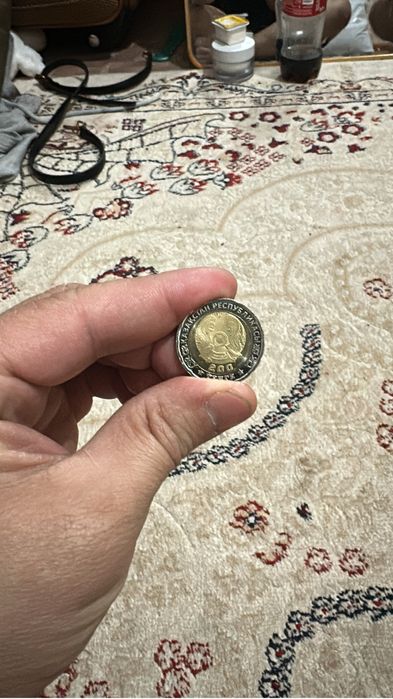 Продам 200 тенге 80 лет