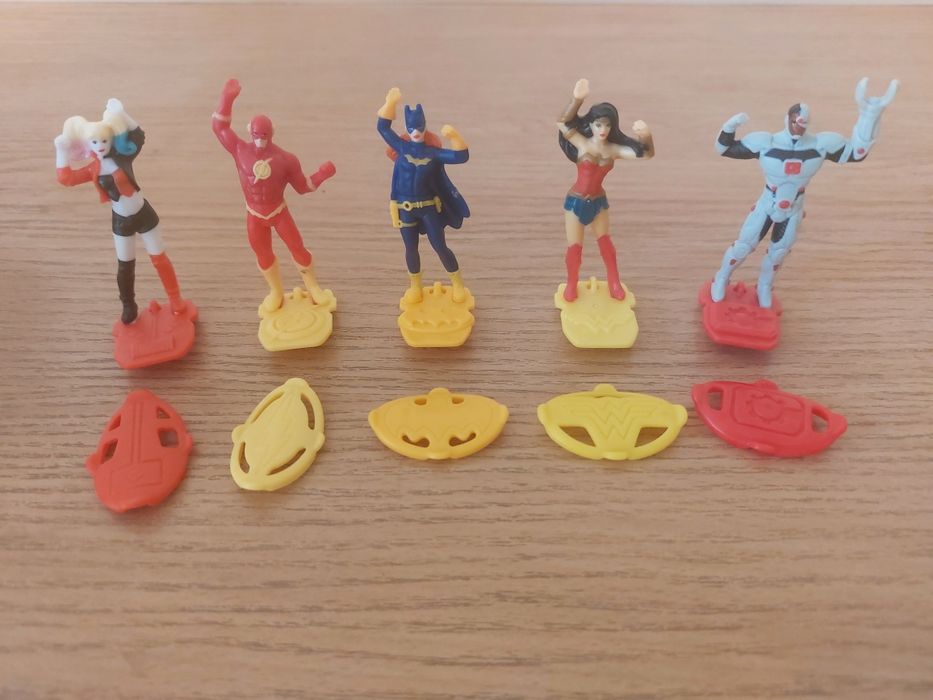 Играчки Kinder DC Justice League