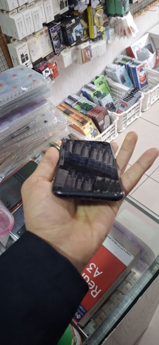 IPhone xr imekadan utmagan telfon 64 yomkist76