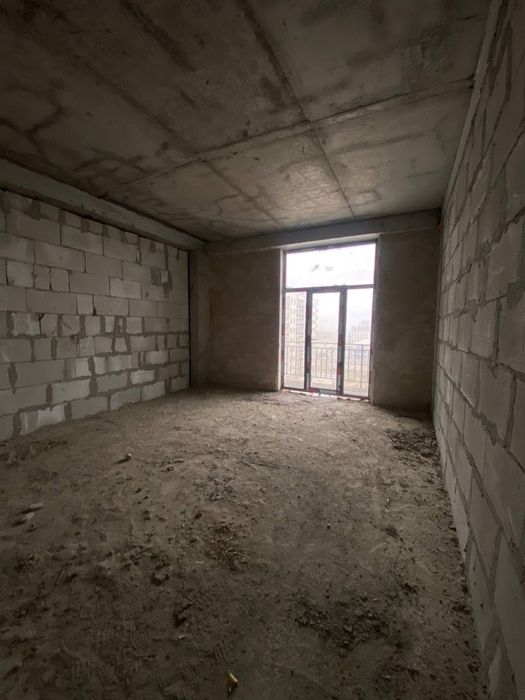 Коробка новостройка