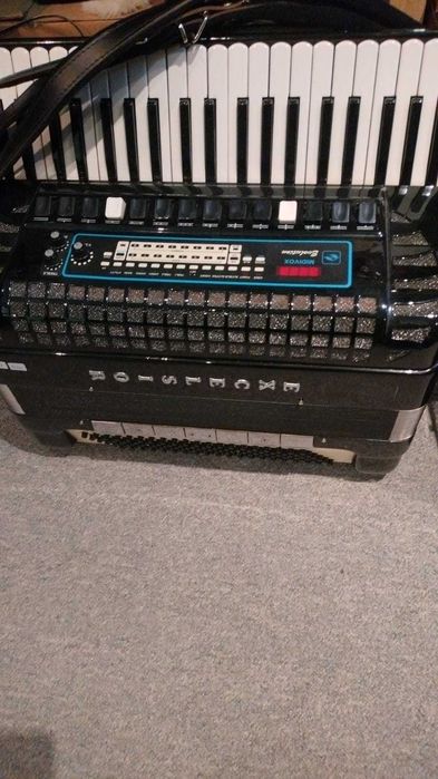vand acordeon excelsior 960 cu muzică amano Cagnoni din fabrică,cabina