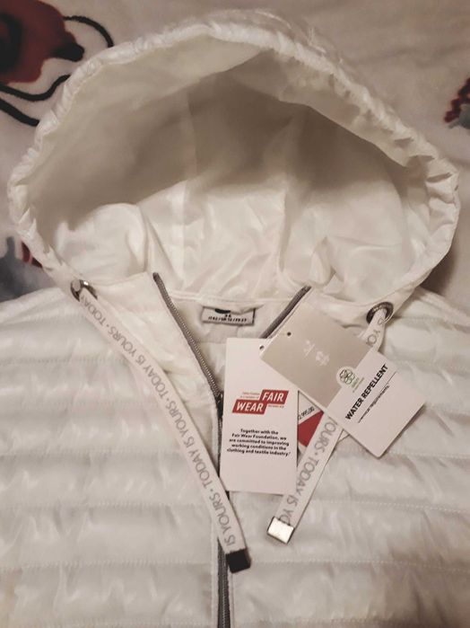 Geaca alba 36 Noua
