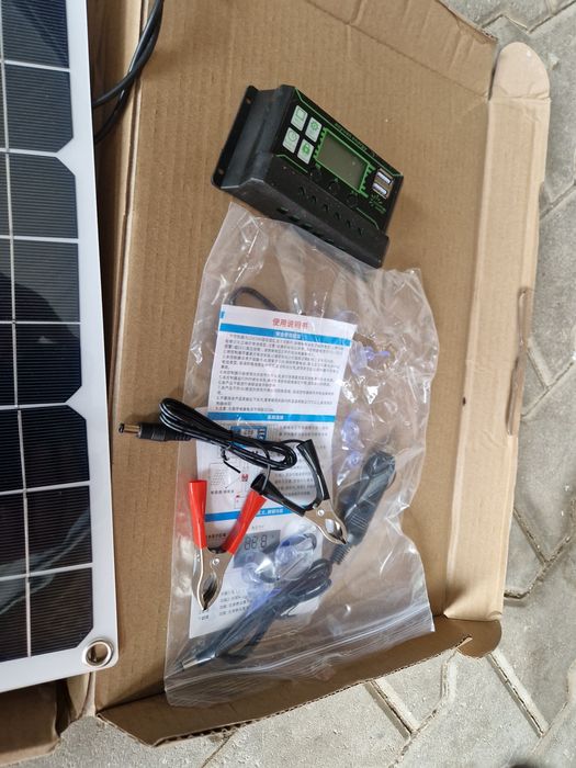 Kit solar pentru rulota , telefon