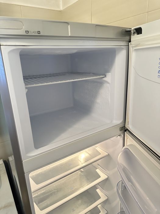 Frigider Indesit