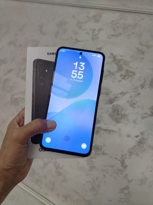 Самсунг А 36 телефон