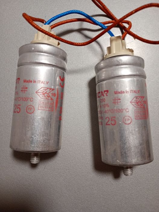 Condensatori Eicar 25 uF