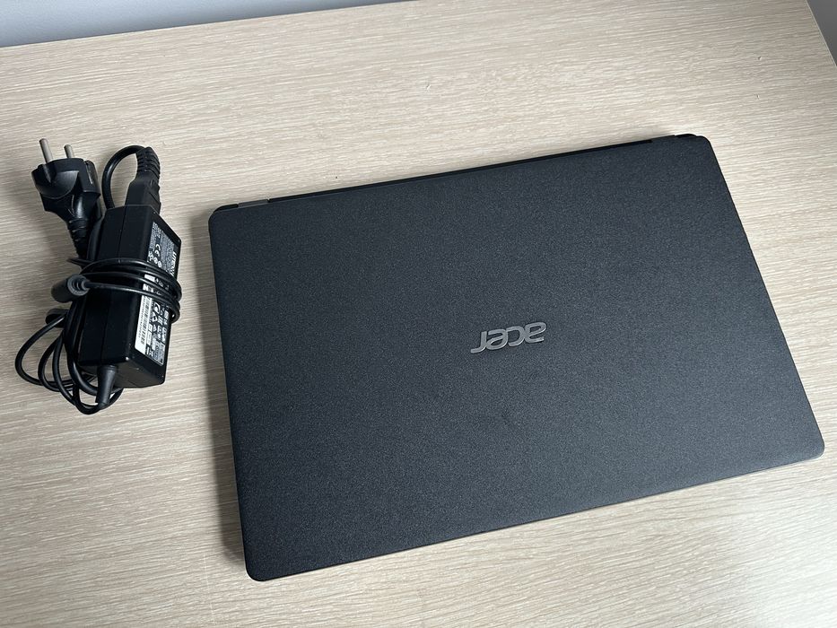 Ноутбук Acer Ryzen 3/8GB/