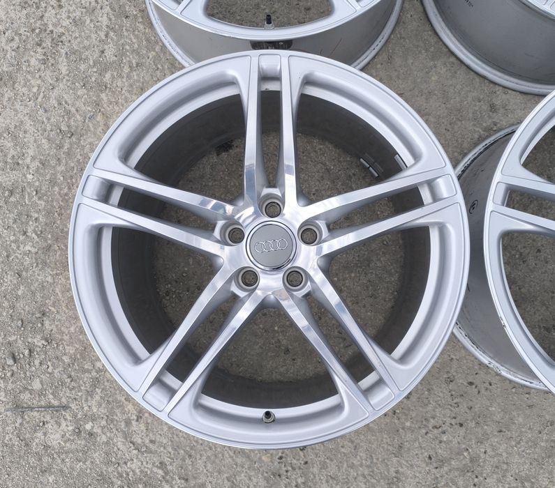 19 цола джанти за Audi R8 Спорт пакет