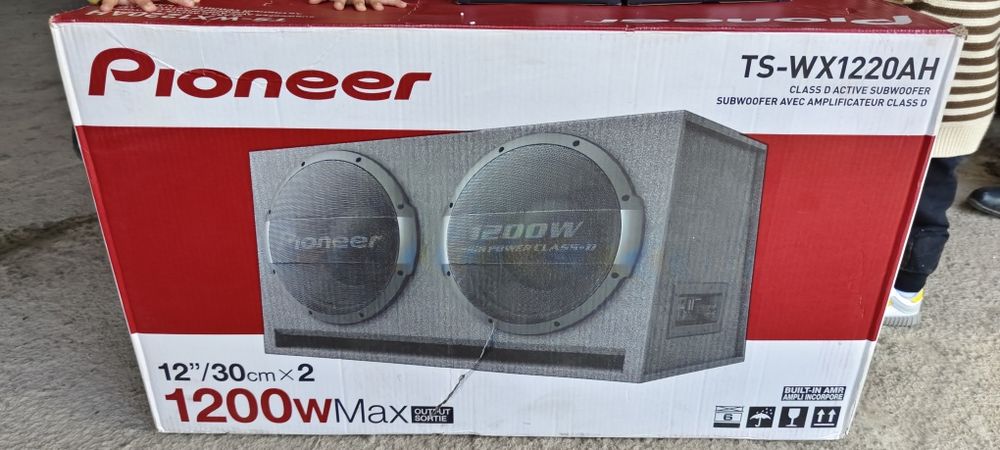 Продам Савбуфер новый