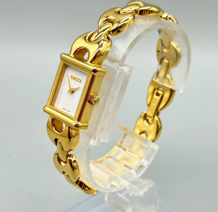 В наличии! Часы Gucci оригинал винтаж