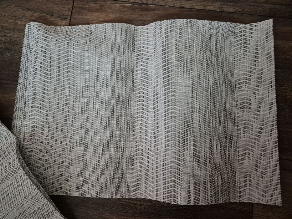 Двулицева подложка за сервиране в красив сив цвят 4бр.