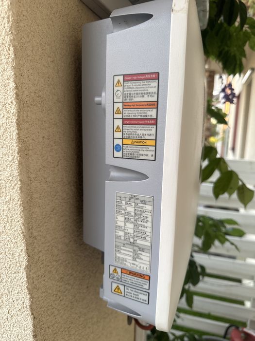 Invertor monofazat hibrid huawei