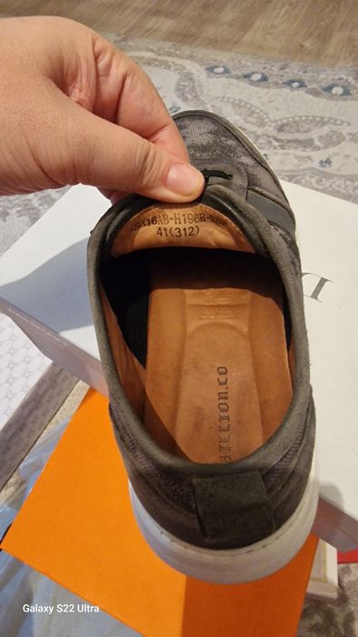 Продам отличные мокасины