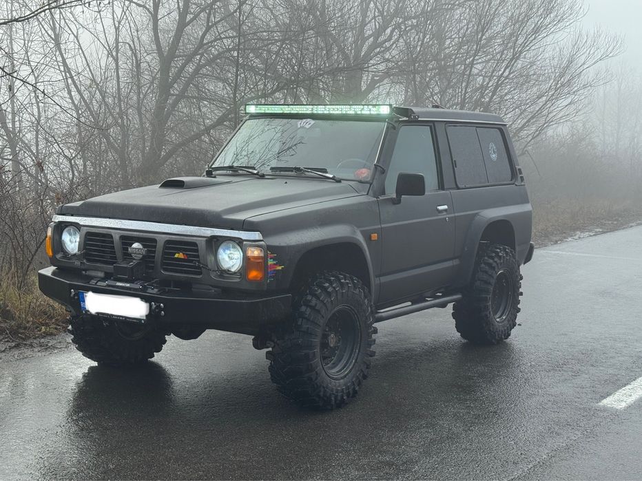 Nissan patrol y60  ( autoutilitara import spania )