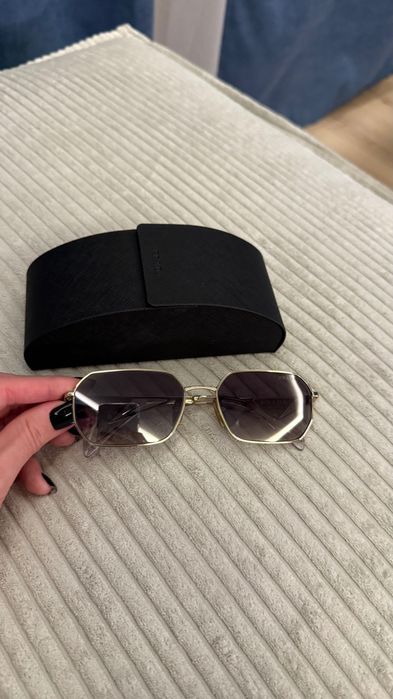 Дамски слънчеви очила PRADA