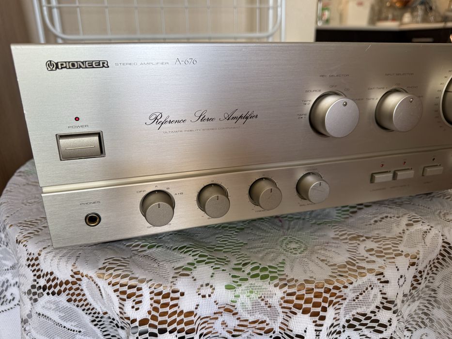 Pioneer A-676 Стерео усилвател