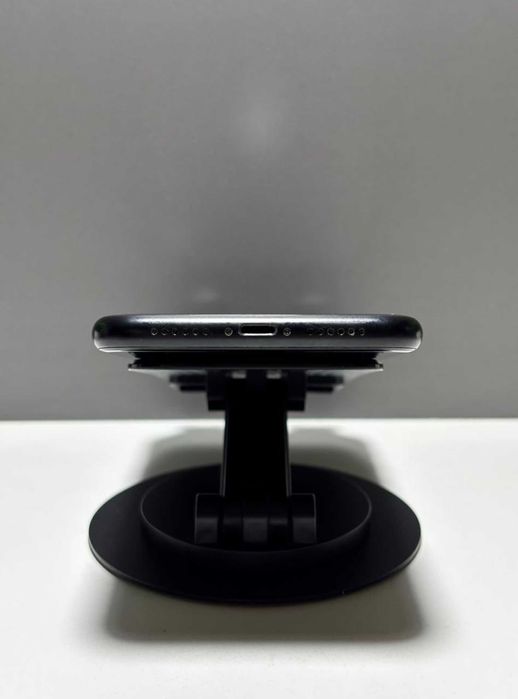 Apple iPhone XR 64GB, черный