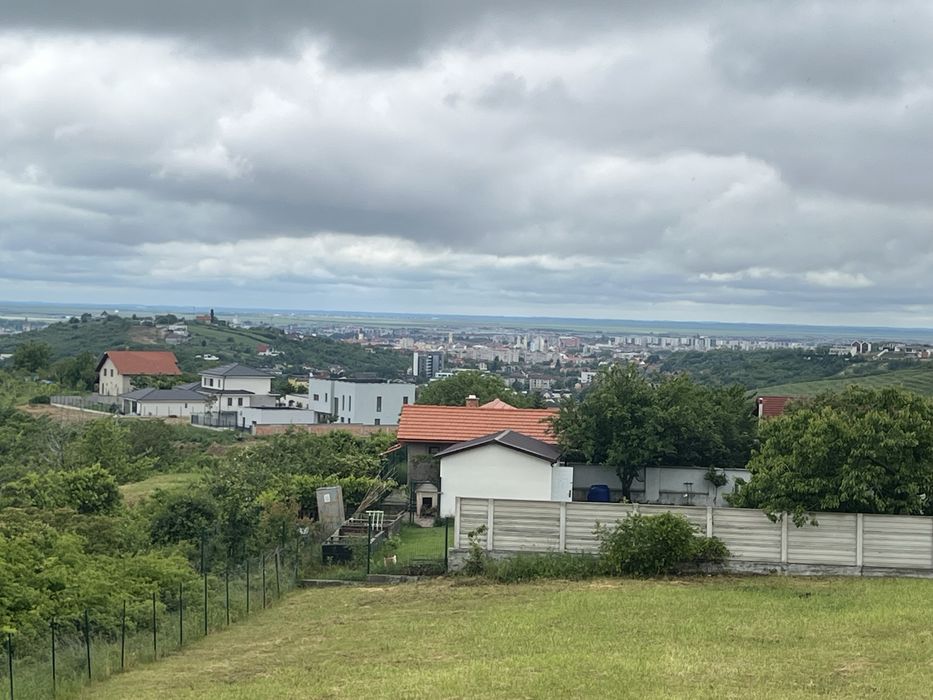 Casa  pe  doja spitalu judetean/hanu pescarilor teren 1250