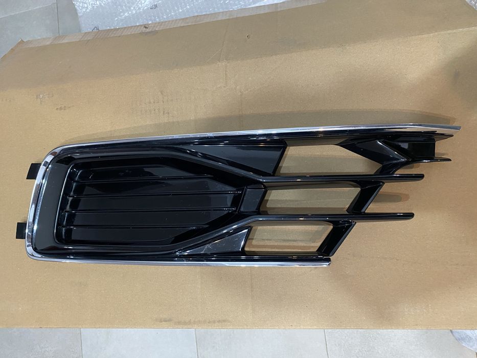 Grila proiector stanga originala audi a6 c7 4G facelift 2015-2017