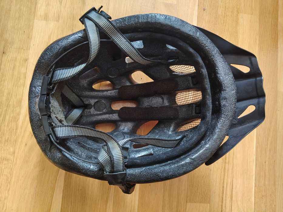 Casca Ciclism Alpina