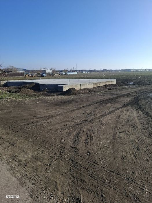 VVand loturi teren n soprafata de 500 mp teren  pret 15000 euro