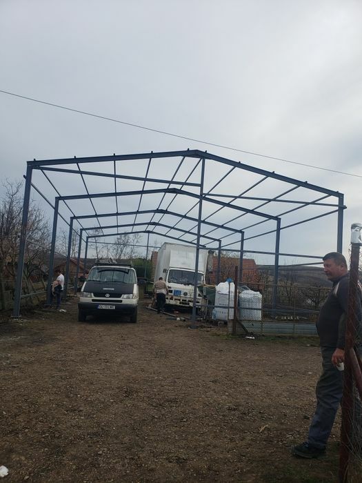 hale si structuri metalice