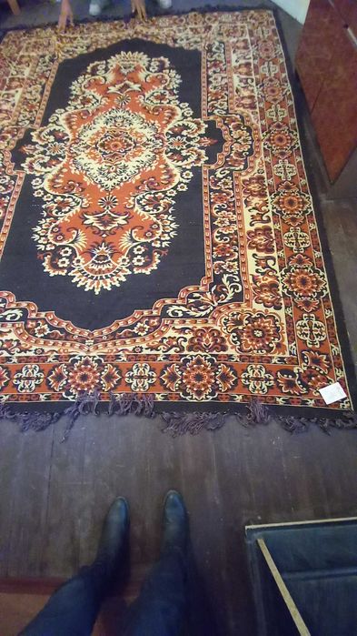 Неупотребяван килим