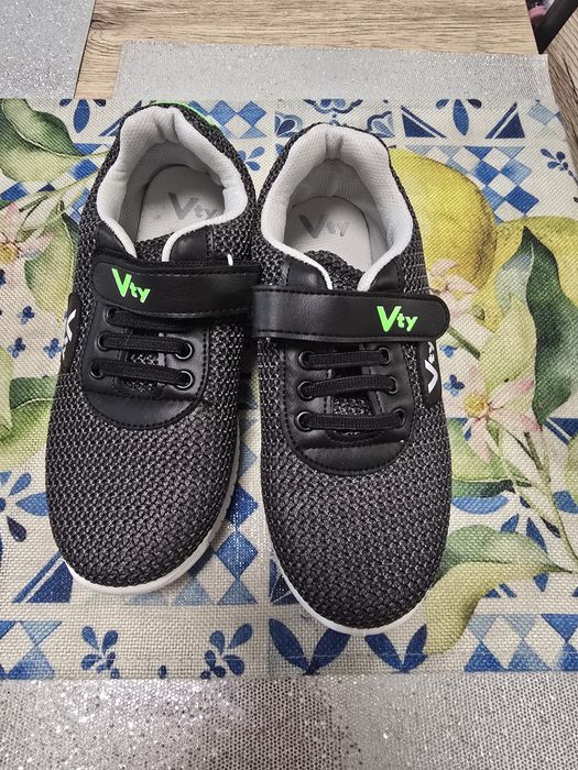 Детски маркови обувки