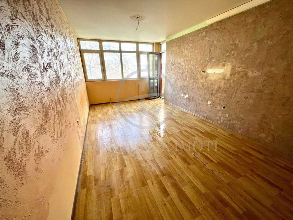 Реф. 3763 Тристаен Апартамент / Гагарин