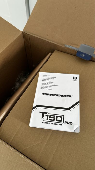 Продам игровой руль THRUSTMASTER T150 pro
