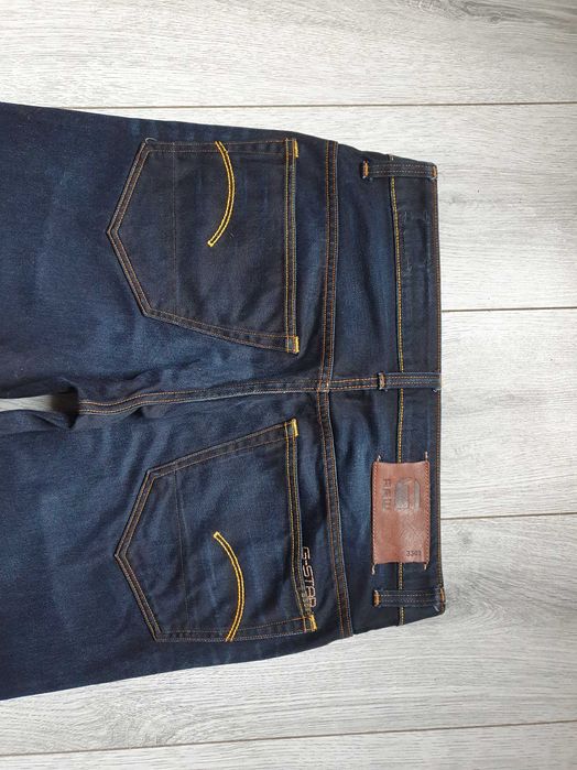 Blugi G-STAR RAW "3301 Low Tapered" - Marime W31 L34 (Talie 85 cm)