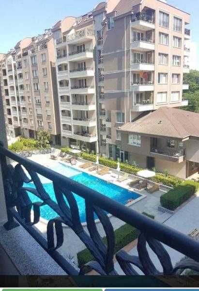 Лускозен тристаен апартамент в Зорница