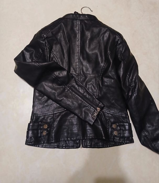 Qizlar kastyumi sifatli