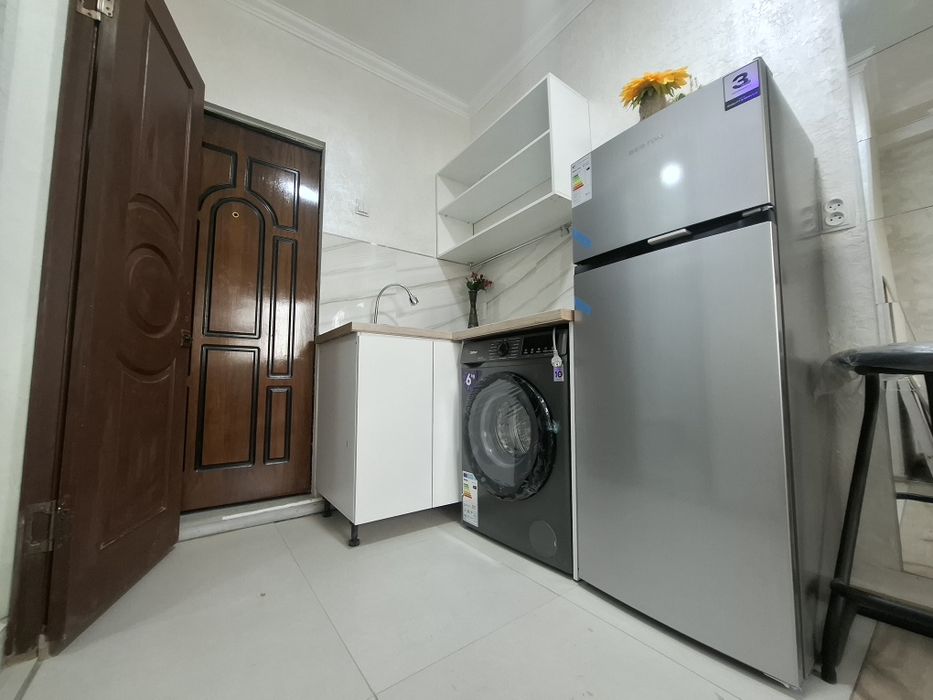 Срочно! Готовый бизнес квартира рядом с метро. Аренда 230 дол