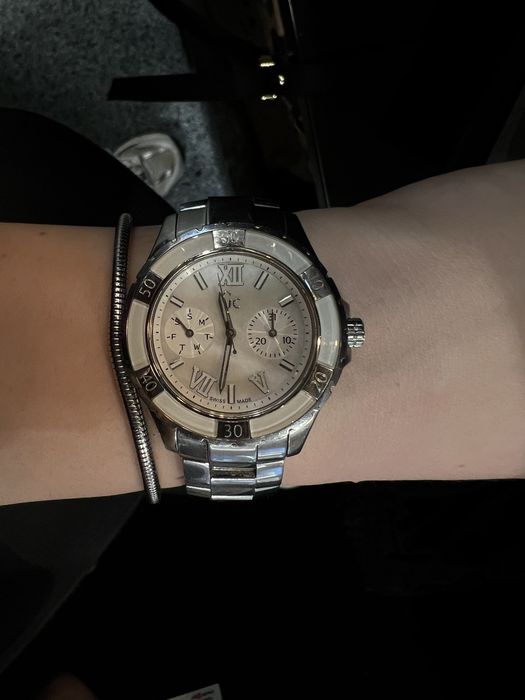 Ceas Guess Collection