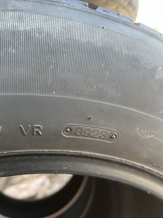 Продам шины в хорошем состояние!