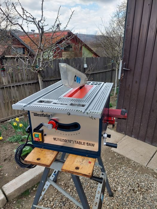 Banzic vertical METABO și circular pentru lemn de banc .